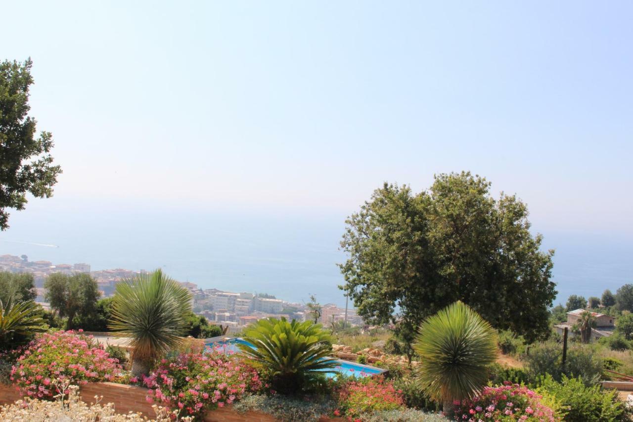 Villa Treglia B&B Формия Экстерьер фото